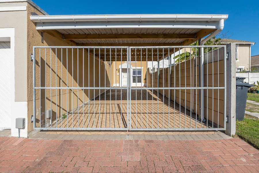 2 Bedroom Property for Sale in Thornton Western Cape